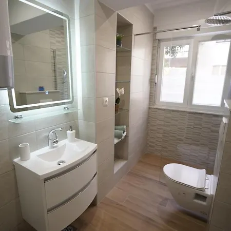Ana Apartment